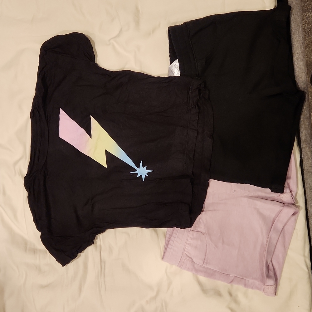 Flowers by zoe t-shirt. Joes shorts